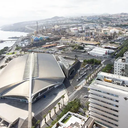 Live Cruz Tower Apartment *