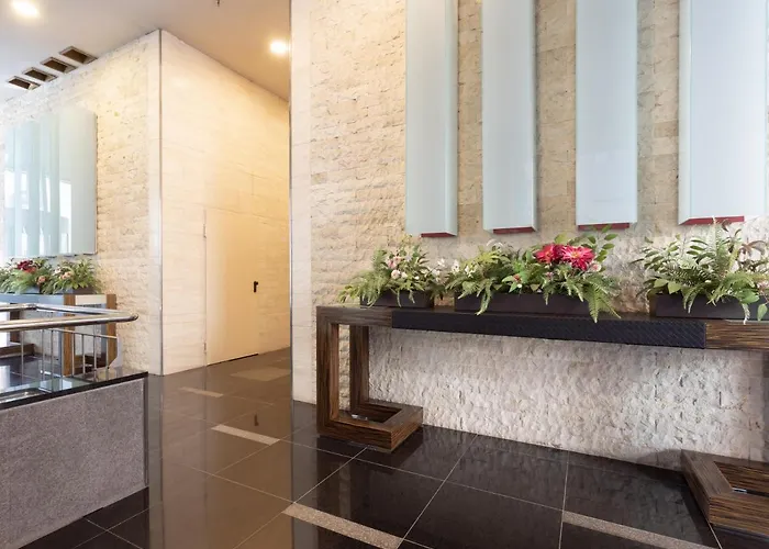 Live Cruz Tower Appartement *