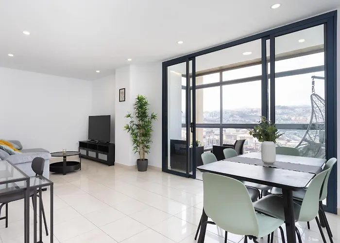 Live Cruz Tower Santa Cruz de Tenerife